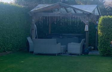 Annexe in lymington with private use of hot tub - Foto 17