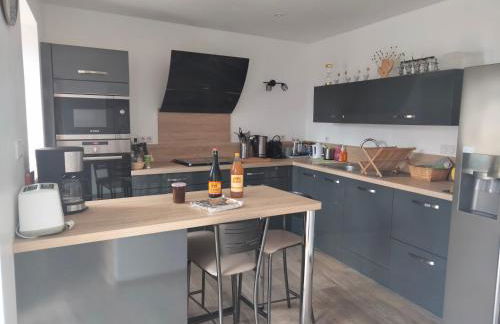 Magnifique longère avec piscine chauffée à 3 mn d'Audierne et 8 mn de pont croix , parking privé - Photo 16