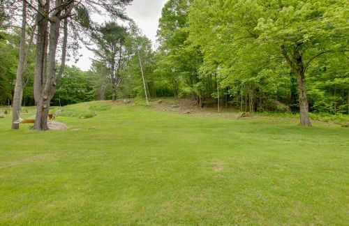 Rustic-Chic Cottage with Yard and Grill - Near Hiking! - Foto 30