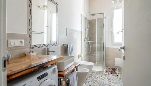 Orosei365 - Foto 2, Shower