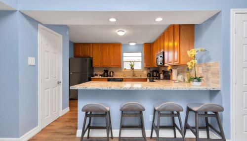 H Town Hideout SLPS 10 KingBD Fire Pit - Foto 5, minibar