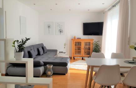 Apartment Am Paradies - 10 Minuten Fußweg zur Innenstadt - Photo 2