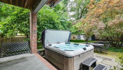 Hot Tub, Gym, Game Room! Luxe Estate in Longmeadow - Foto 4