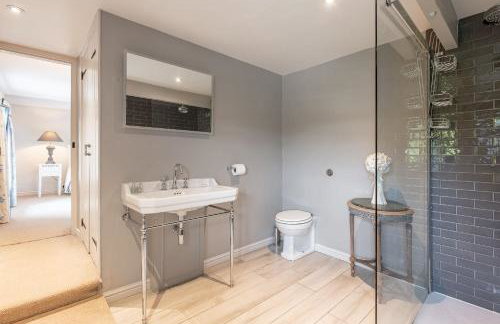 Sun Hill Farmhouse - Photo 36