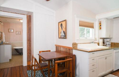 Catch A Wave 2 Blocks to the Beach Two-Story With Porch - Foto 10