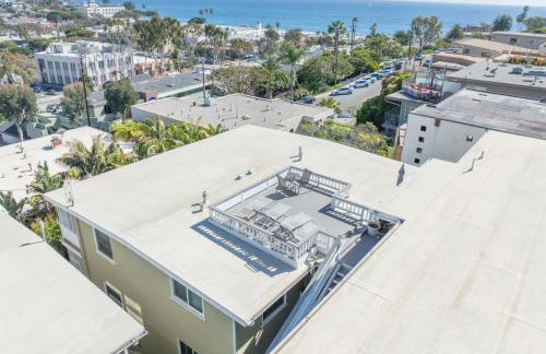 STUNNINGLY PERFECT Beach ALL NEW REMODEL Galore - Foto 47