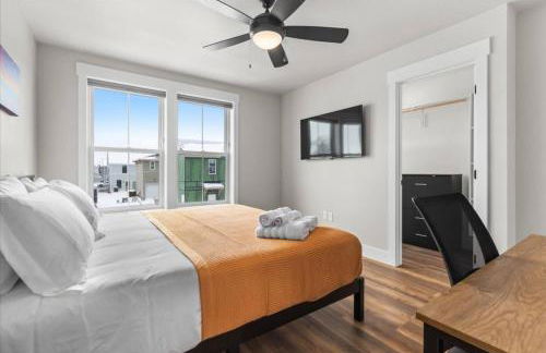 Crash with Class in this Townhome - Foto 16