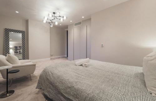 Luxury 3 Bedroom Flat in Maida Vale - Photo 35