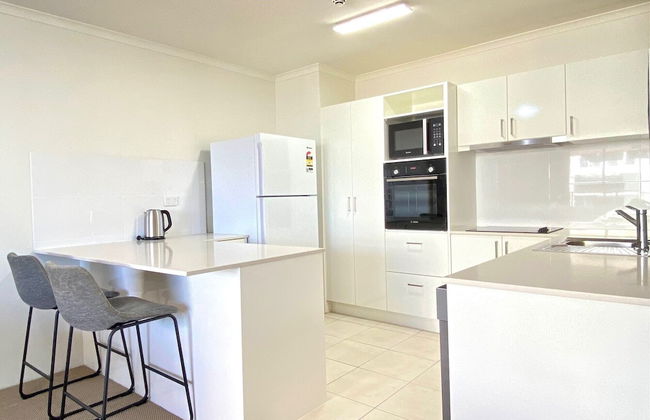 The Astor Apartments - Photo 13