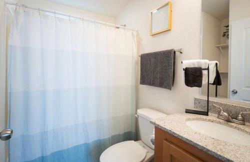 Modern 2-Bedroom Eucalyptus House - Foto 10