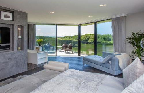 Cooden Beach: 4BD Retreat with Cinema - Foto 4
