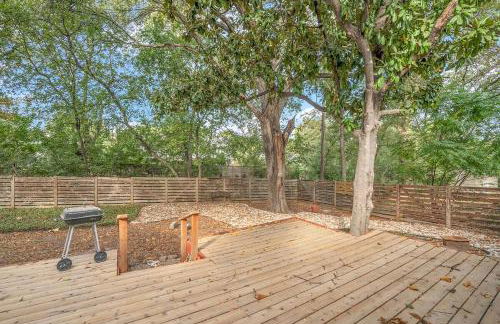 Cozy 5BR Home Sleeps 12 Near Downtown Austin and Tesla - Foto 16