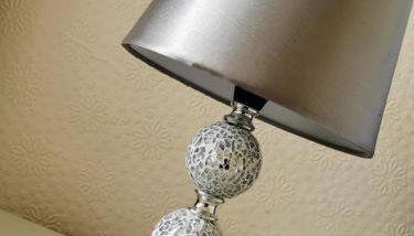 Goldthorn Wolverhampton sleeps 5 long term comfortably and families - Foto 4