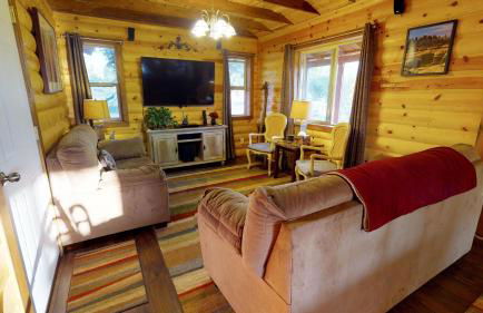 Long View Cabin, Breakfast Deck overlooking the Canyon! - Photo 7