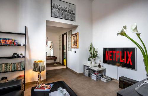 Life is Beautiful Design LOFT Navigli Romolo, SmartTV, WiFi, AC and street parking - Foto 1