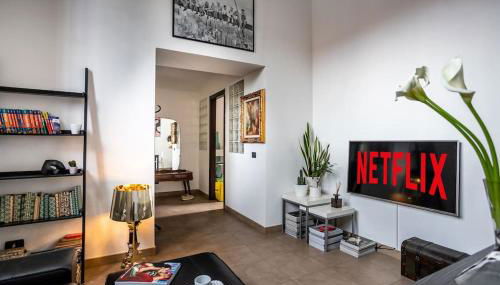 Life is Beautiful Design LOFT Navigli Romolo, SmartTV, WiFi, AC and street parking - Foto 1