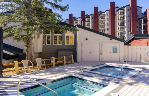 Torian Plum Condominiums - Foto 8