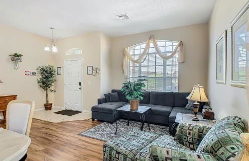 Spacious retreat w pool & game room - Foto 11