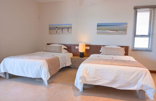 Bon Azur Beachfront Suites & Penthouses with LOV - Photo 6