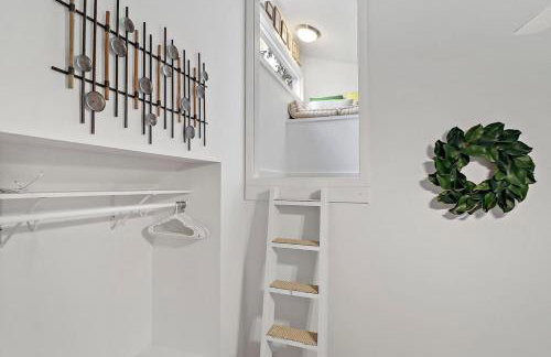 Rare Gem! Game Room, Hot Tub, Near Lake, Pet Ok - Foto 44