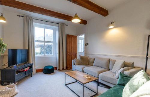 WEST VIEW COTTAGE - Charming Wensley Cottage in the Heart of Peaks - Photo 15