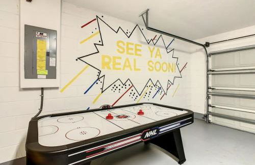 H504E Single Level POOL Home Themed Room by Disney - Foto 25