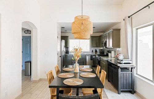 Flower Street House Pool, Spa, Golf! - Foto 9