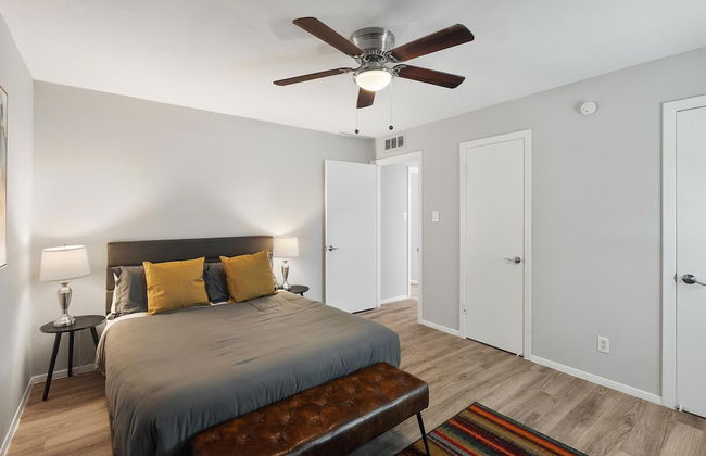 Modern 2BR Near UT Hyde Park Evonify - Foto 39