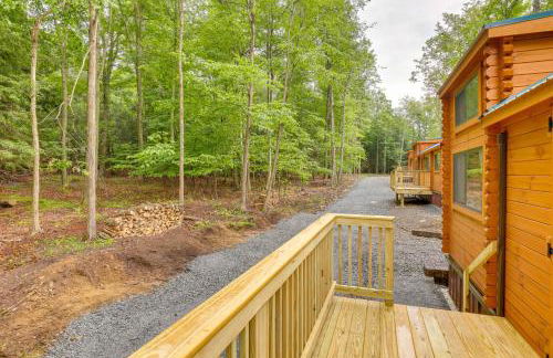 Mtn-View Middlebury Center Cabin Deck and Grill! - Foto 21