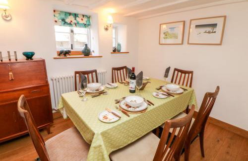 Rose Cottage - Photo 6