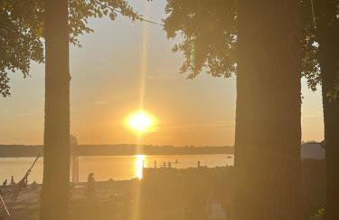 Rumiane pola - stodoła na Mazurach z widokiem na jezioro - Foto 71