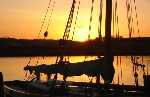 Chic Pet-Friendly Cottage, Fireplace, Wivenhoe - Foto 40