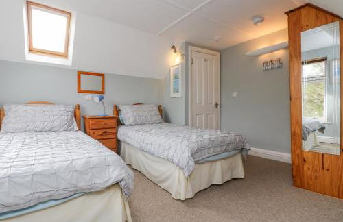 The Watch - Photo 21