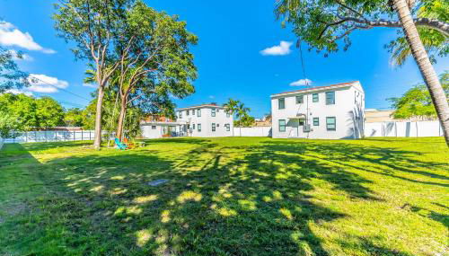 Renovated Apts with Kitchen, Fast WiFi, Smart TV, Roku & Pool Onsite 4 mi to Surfside Beach - Foto 2