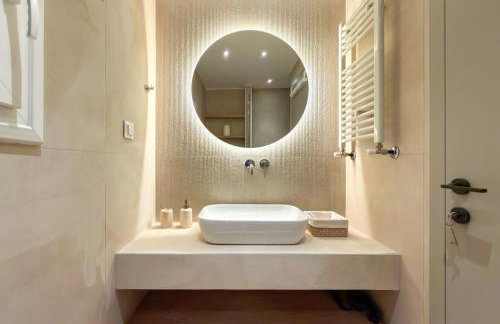 Luxury Downtown Apartment A2 - Photo 21