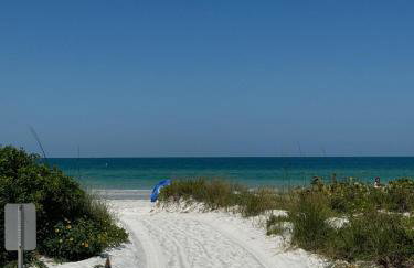 Beach Retreat in Redington Shores - Foto 2