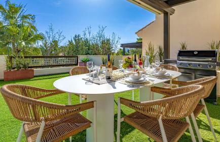 VACATION MARBELLA I Private HEATED Swimming pool, Walking distance to Puerto Banus, Security 24-7, BBQ, WiFi - Photo 46