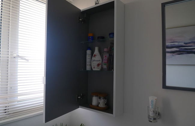 Whole Apartment With Balcony, Breakfast & Parking - Foto 13