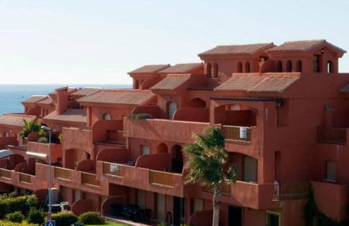 Apartamento espacioso muy tranquilo con piscinas y jardines cercano a la playa - Photo 21