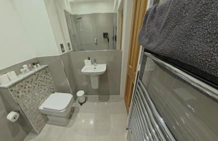 2 bed flat, sleeps 8, driveway, 5 Mins to Brixton - Foto 55