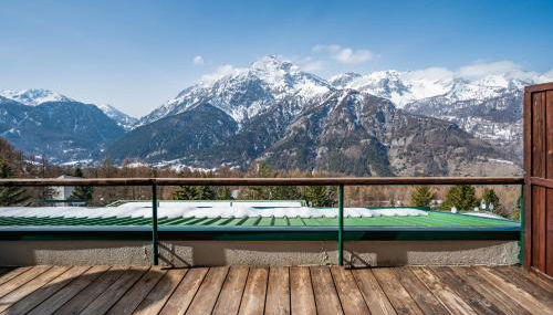 Luxury 9-Bed Apartment Steps from Ski Slopes with Parking & Ski Box - Foto 3