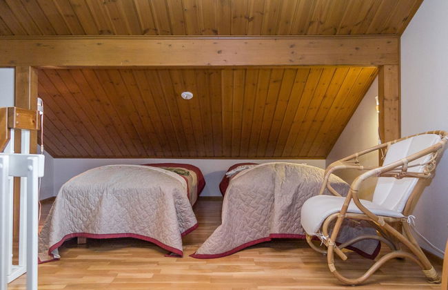 Alppitalo punatähti 7 as 4 - Foto 10