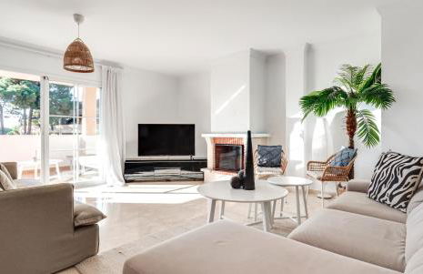 Center beach 2 beds Appartement Elviria - Photo 28