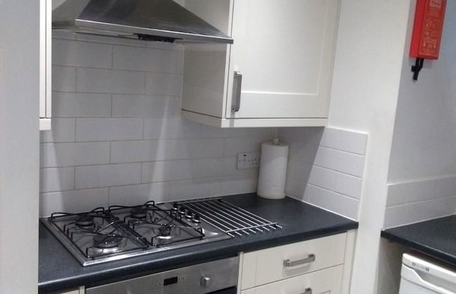 Clifton Apartment - Photo 14