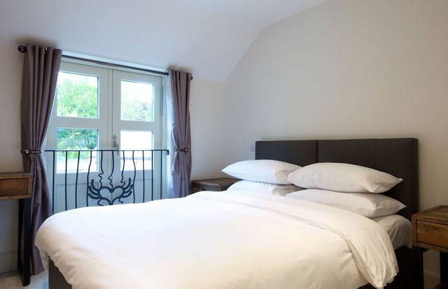 Railway Apartments - Photo 12