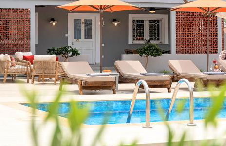 Villa Remezzo Heated Pool, Beach Side - Photo 11