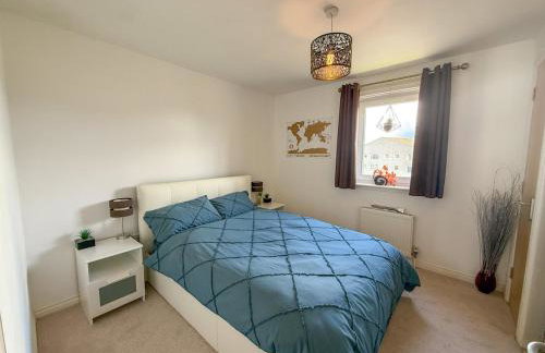 Marina View Apartment with Balcony & Sea Views - Foto 8