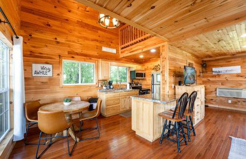 Cloud 9 Cabin with an indoor pool hot tub & fire pit - Foto 8