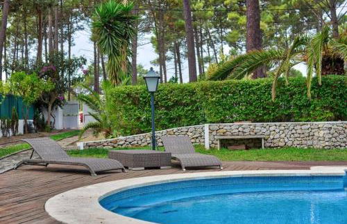 Elegant Villa in Corroios with Private Pool - Foto 19