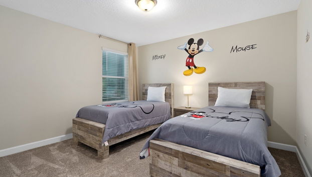 Opulent Disney Stay: Pool, Spa, 10 Mi Away - Foto 5, Habitación